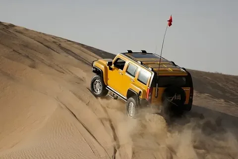 Hummer desert safari in Dubai